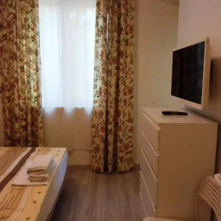 Colored House Apartman