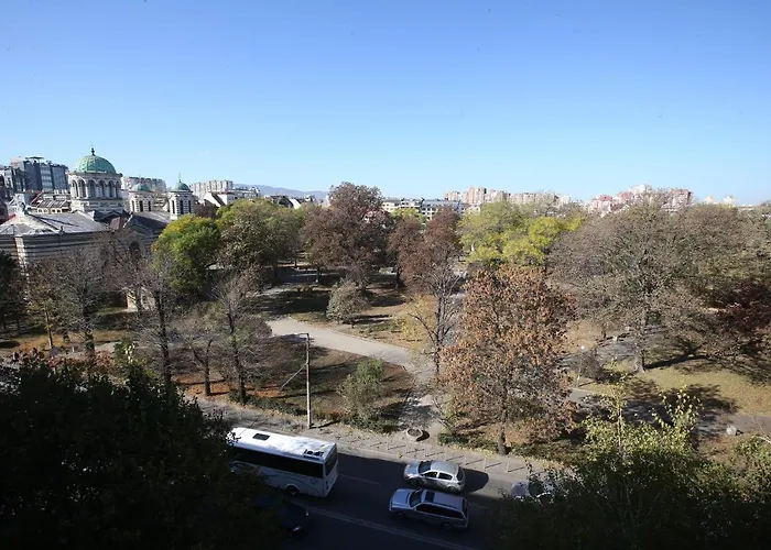 Daire Colored House *